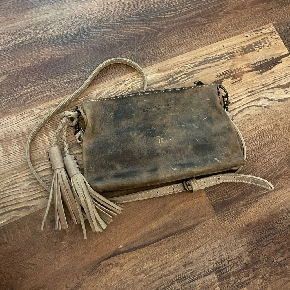 Enjoy The Journey | Leather Crossbody - Picture 3 of 8
